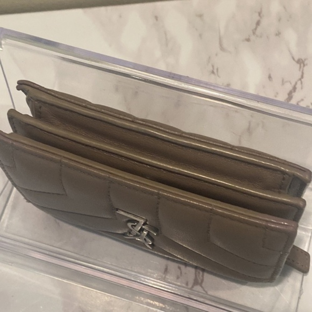 🇫🇷YSL PUFFER PETITE WALLET LAMBSKIN with COA - Picture 6 of 10